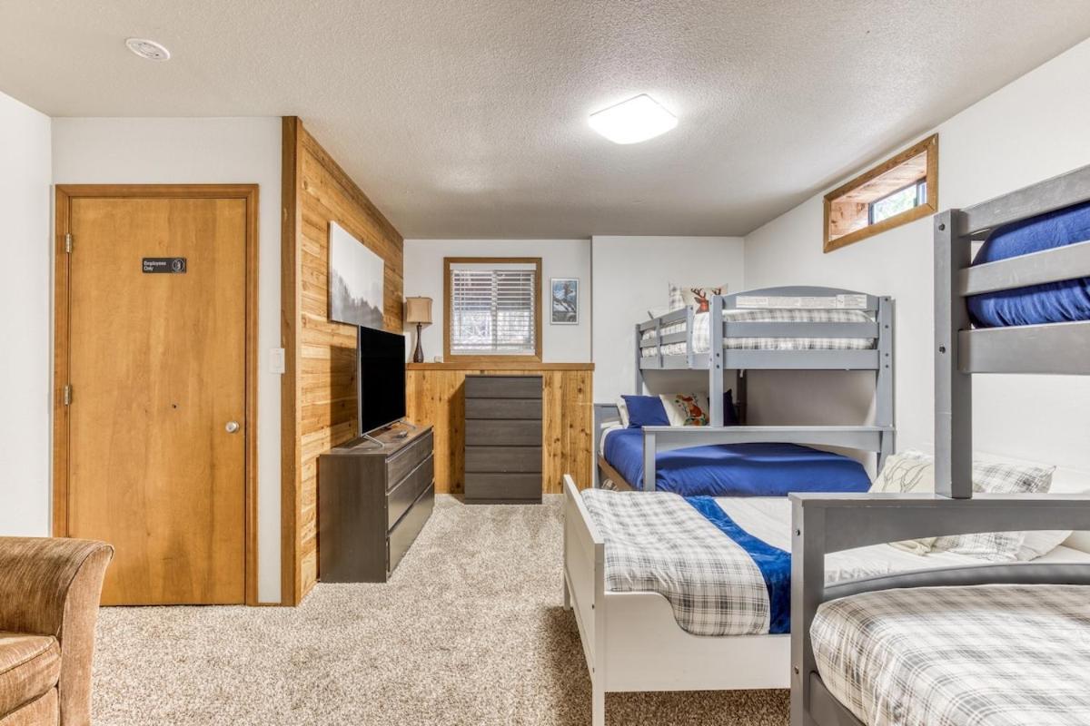 Great Blue Lodge - Spacious Ski Lodge, Hot Tub, Sauna, Game Room & More Government Camp Exterior foto