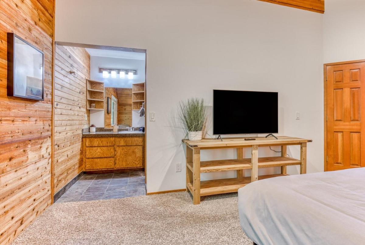 Great Blue Lodge - Spacious Ski Lodge, Hot Tub, Sauna, Game Room & More Government Camp Exterior foto