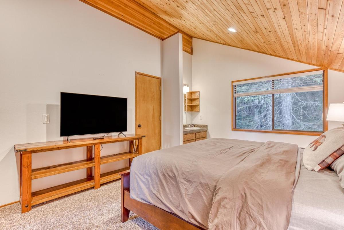 Great Blue Lodge - Spacious Ski Lodge, Hot Tub, Sauna, Game Room & More Government Camp Exterior foto