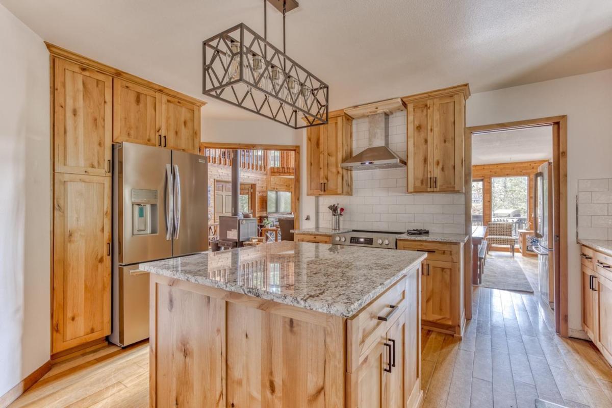 Great Blue Lodge - Spacious Ski Lodge, Hot Tub, Sauna, Game Room & More Government Camp Exterior foto